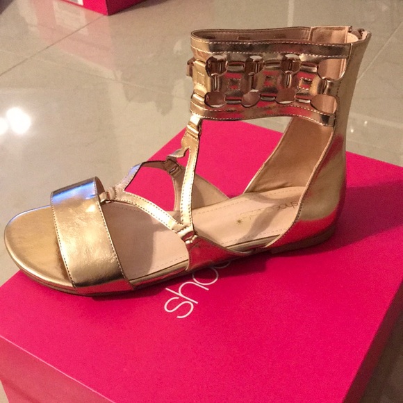 π Shoedazzle Gold Gladiator Sandals - Picture 7 of 9